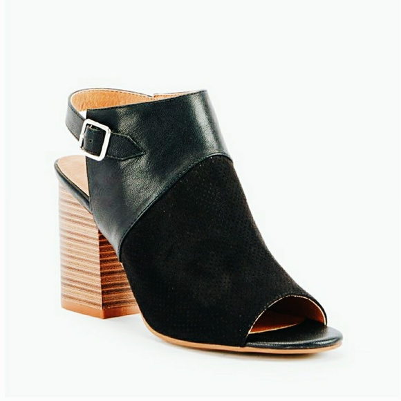 ⚡SALE⚡ Rellia Peep Toe Heeled Bootie - Picture 2 of 5